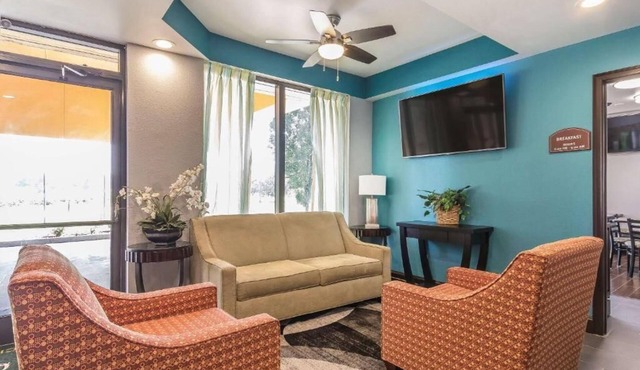 The Riverstone Hotel Charleston-Sikeston