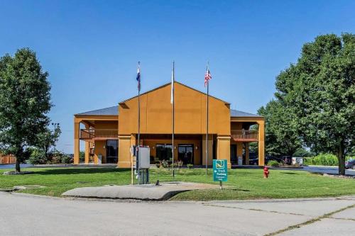The Riverstone Hotel