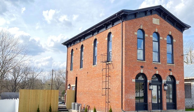 The Rivertown Lodge near Brookville Lake, Quakertown Marina and Whitewater SP