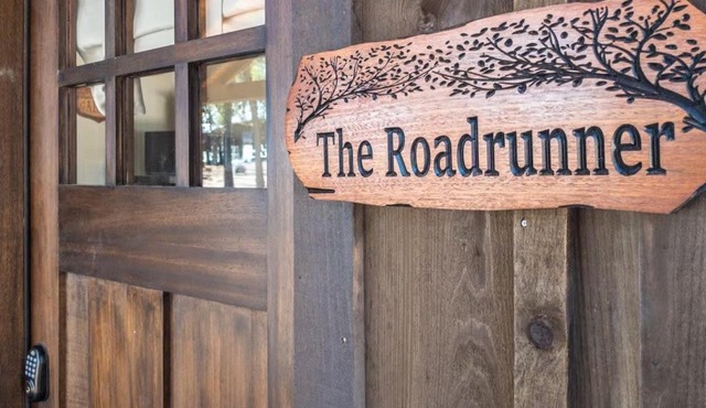 The Roadrunner Cabin 15MIN to Magnolia Baylor