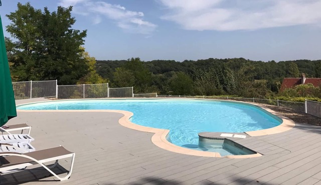The Roc de l'Espérit, entrance gate to Périgord
