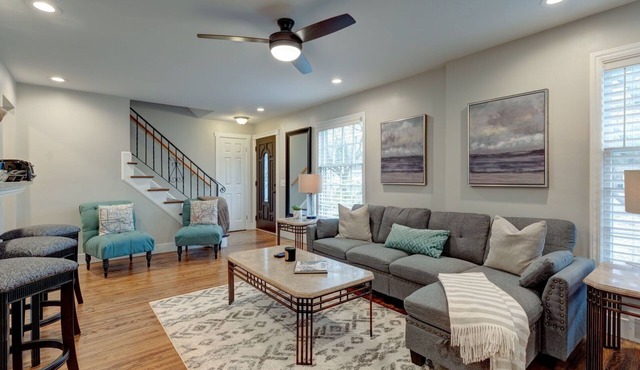 The Roc-House Airport Home Office Gaming Center