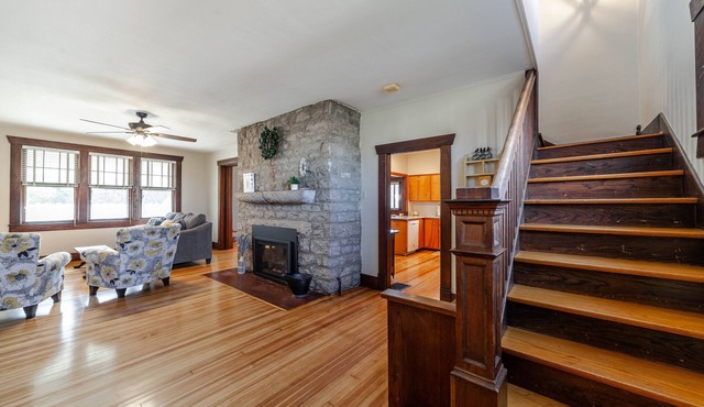 The Rocheport Honey House! Historic & remodeled home!