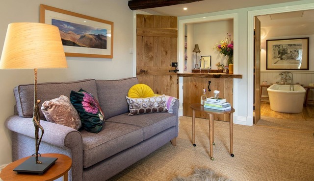 The Room @Rawsons - Boutique decor on a beautiful farm