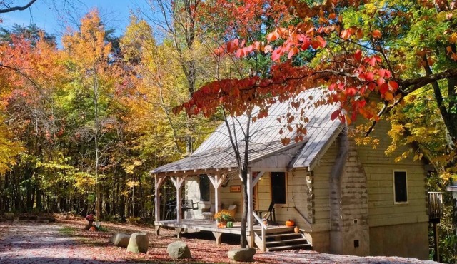 The Roost cabin Hocking Hills (with WiFi)