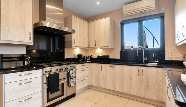 The Roost Group - 29 Guests - Two Luxury Barns