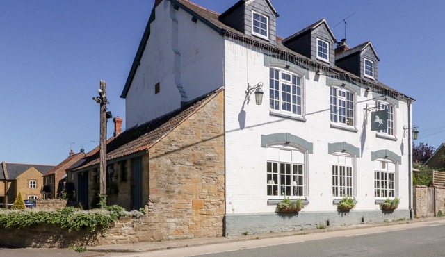 THE ROPE HOUSE, pet friendly, luxury holiday cottage in Crewkerne