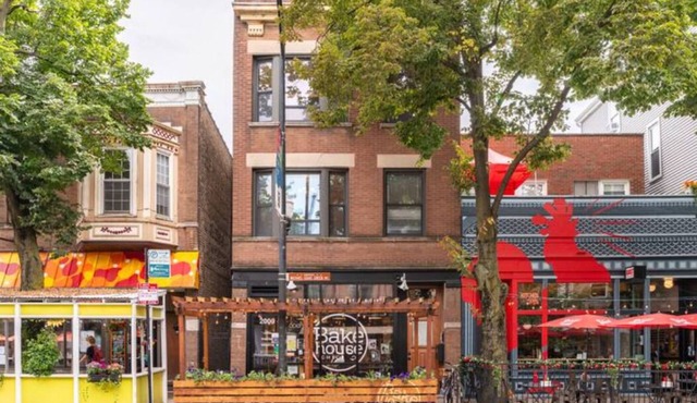 The Roscoe Village Guesthouse