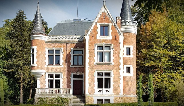 The Rose Suite at Château de Bonneau
