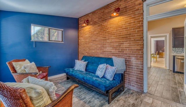 The Rosemont Estate: Historic Main House + Private Cottage (2 Units, Sleeps 10)