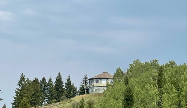 The Round House above Salt River w/Amazing Views