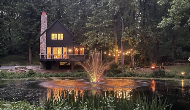 The Roundtop Chalet romantic couple’s getaway