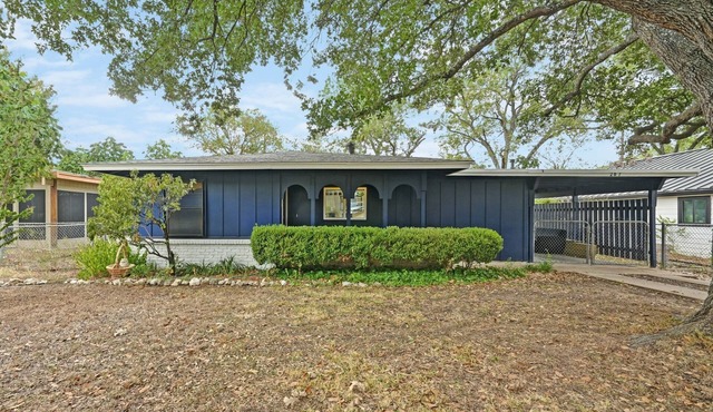 The Row on SoCo – Your Austin Basecamp