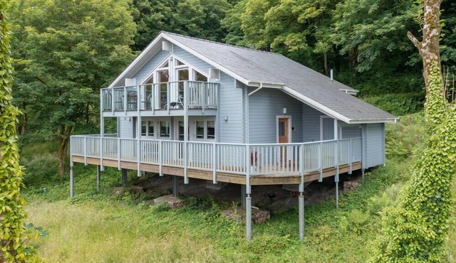 The Rowan - Luxury Lodge and Woodland Views
