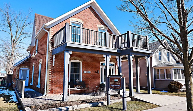 The Rowe House Cottage Rental