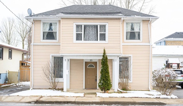 The Rustic: A Comfy 5 bedroom home open to longterm stays