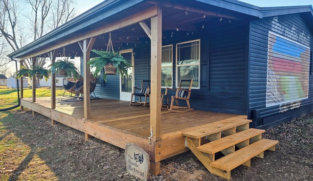 The Rustic Retreat only 1 mile from Turkey Run State Park