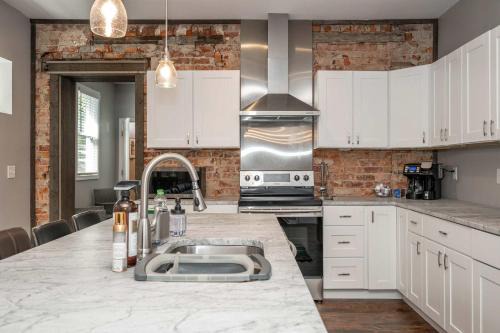 The Ruth House - Historic 4 BDR