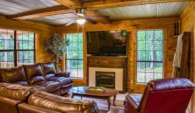 The Sac Au Lait Chalet