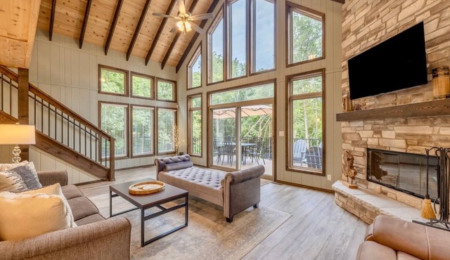 The Sacred Space Chalet by Innsbrook Vacations!