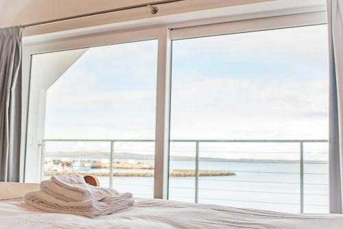 The Saddlers House - best price per bed