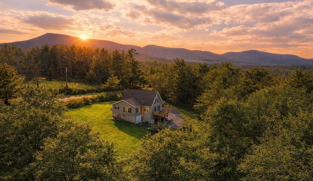 The Sagewood Retreat: Hot Tub | Deck | Ski Windham