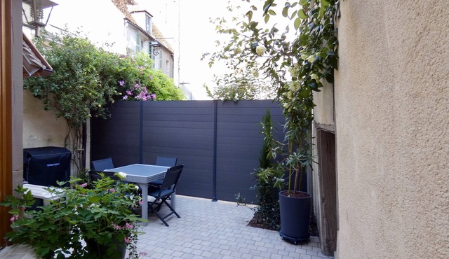 THE SAINT PERE SANCERRE LOGISTIC