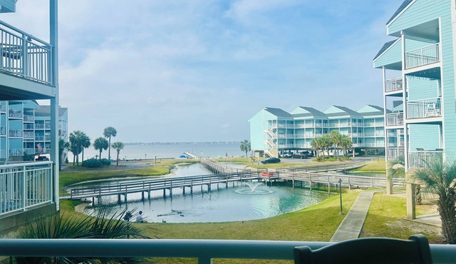 The Salty Pelican - Waterfront 2 Bedroom/2 Bath Condo - Pensacola Beach, Florida