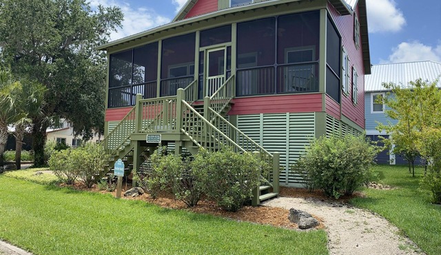 The Salty Siren- Steinhatchee Landing Resort Sleeps 9 -New High Speed Internet