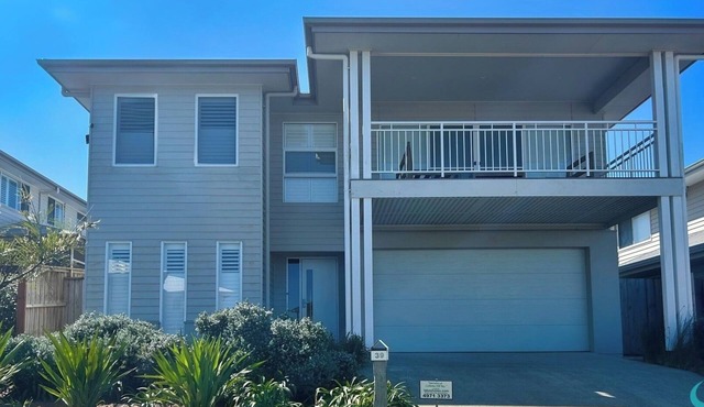 The Sanctuary By The Sea – family and Pet Friendly, walk to the Beach