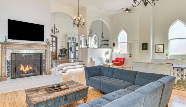 'The Sanctuary' in Historic Dtwn Staunton