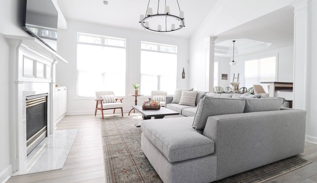 The Sanctuary on No.6 Renovated High-End Home