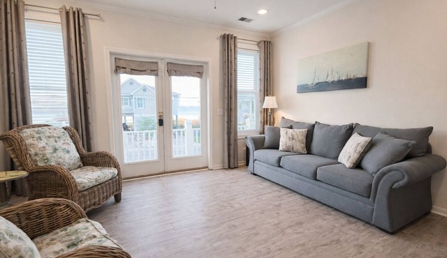 The Sandbar Cottage~Cozy Beach Bunkhouse Pensacola Beach Florida