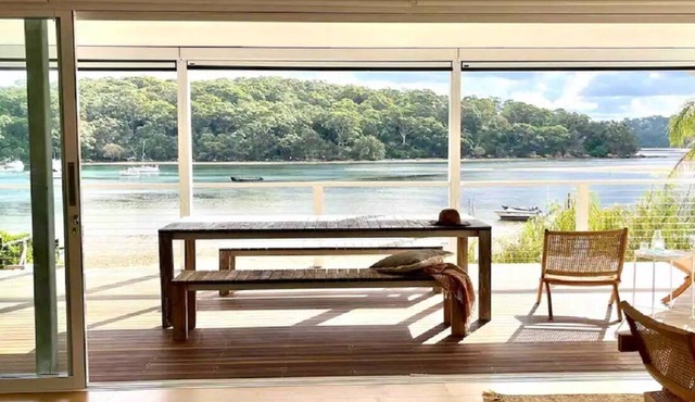 The Sandbar House, Royal National Park NSW, waterfront beach house