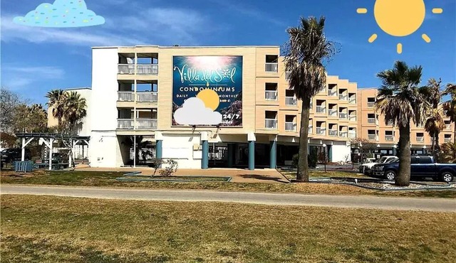 The Sandbar Stay - North Beach Waterfront Condo