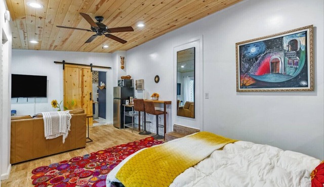 The Sapphire Suite 1Bed/1Bath