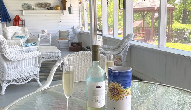 The Sautee Inn Bed & Breakfast