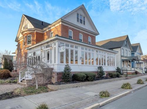 The Savannah, Boutique BNB & Spa