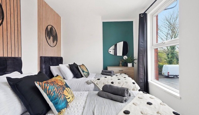 The Scandi Gem of Nottingham - Sleeps 10