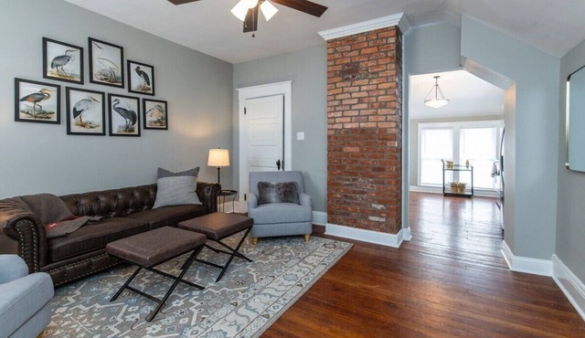 The Scholars Apartment is a freshly renovated 2bedroom 1bath downtown Richmond apartment