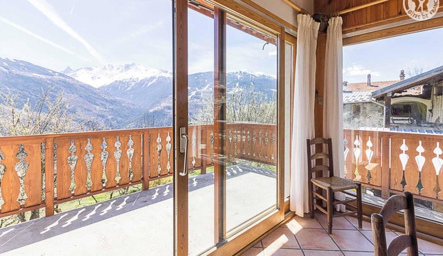 THE SCHOOL - THE CHAPELS