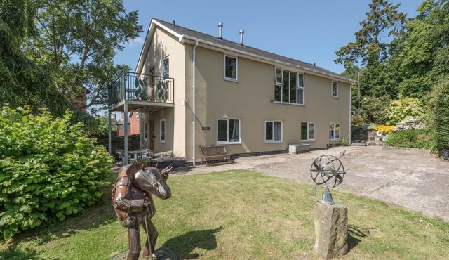 THE SCHOOLHOUSE BAKEHOUSE, family friendly in Bishop's Castle