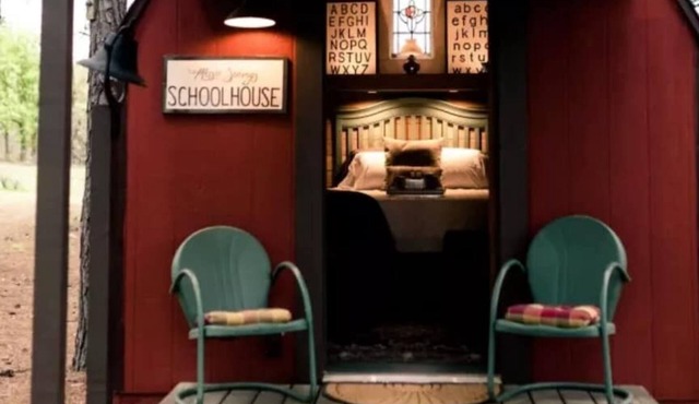 The Schoolhouse , peaceful at Music Springs