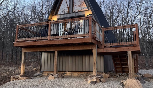 `The Scout`: a cozy mountain cabin with million dollar view