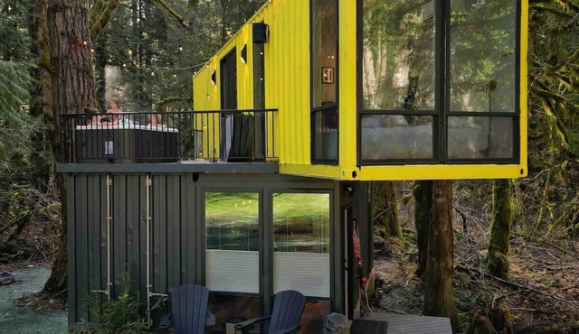 The Sea Containers Su