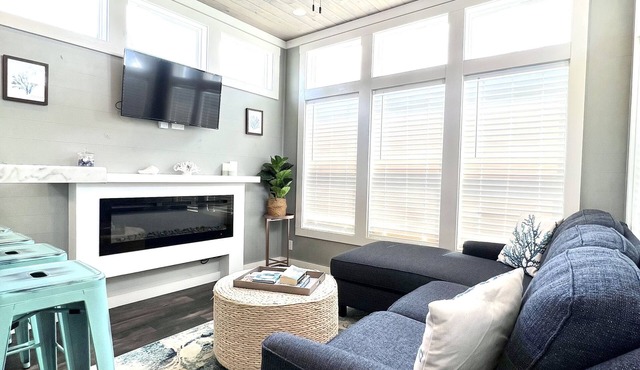 The Sea Glass House - Pet friendly tiny home near lake in Clermont