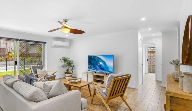 The Seahaven Family Home with Pool Pet Friendly