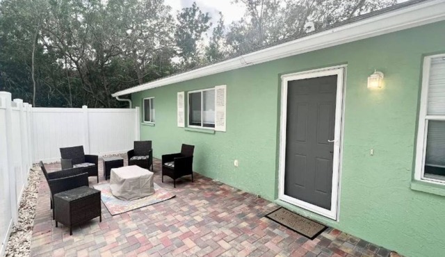 The Seascape - a respite in paradise! Enjoy full resort amenities