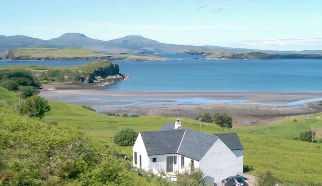 The Seashell Self Catering Cottage. Isle Of SkyenAmazing Sea and Island Views.