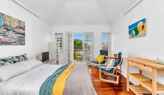 The Seaside Loft A Breezy Beachside Lifestyle